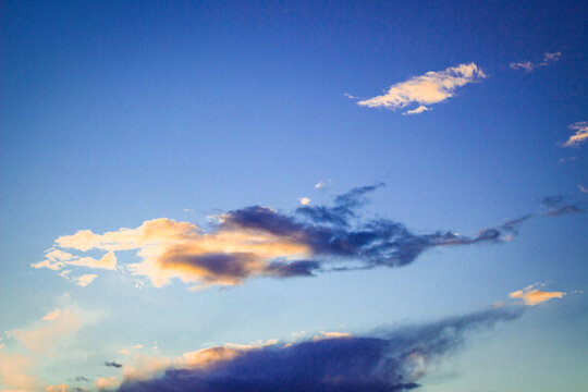 黑龍江漠河夕陽天空云彩景觀