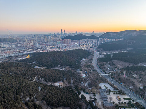 千佛山上航拍濟(jì)南都市風(fēng)光