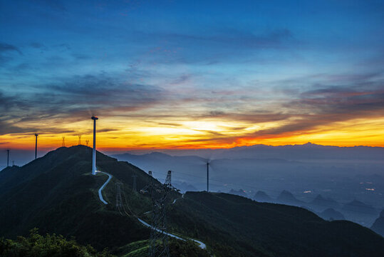 廣西鐘山東嶺日出風(fēng)光大圖