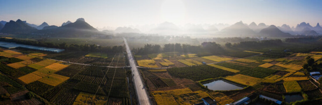 廣西鐘山燕塘鎮(zhèn)全景航拍大圖