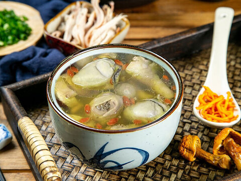生蠔雞湯