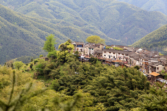 云端村落木梨硔
