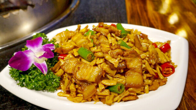 回鍋肉炒干豆角