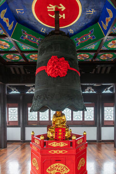 撞鐘祈福