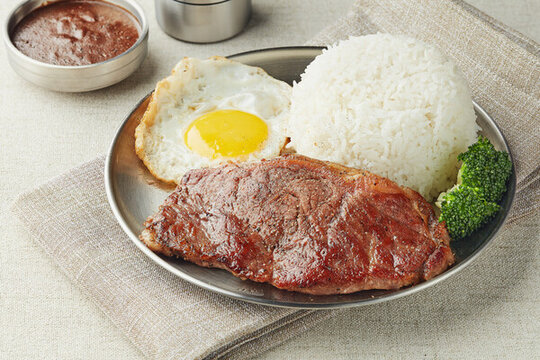 牛扒牛排飯