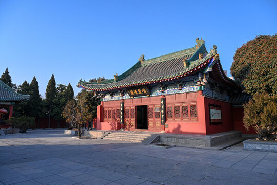 中國開封包公祠包公湖景區(qū)建筑
