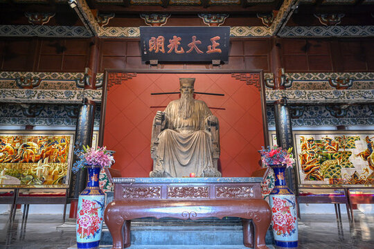 中國開封包公祠包公湖景區(qū)建筑