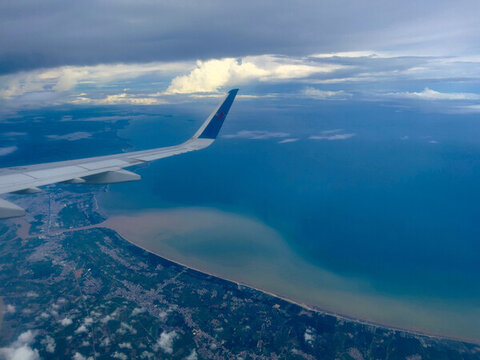 飛機上吳川市南海岸