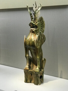 鞏義博物館三彩鎮(zhèn)墓獸