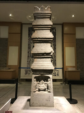 鞏義博物館館藏石窟寺五級浮屠