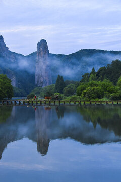 浙江省縉云仙都鼎湖峰晨景