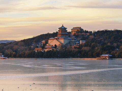 北京頤和園萬(wàn)壽山夕陽(yáng)