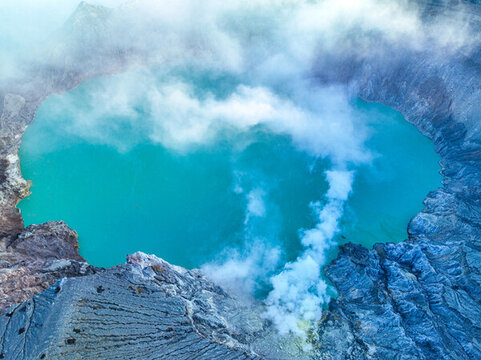 印度尼西亞伊真火山