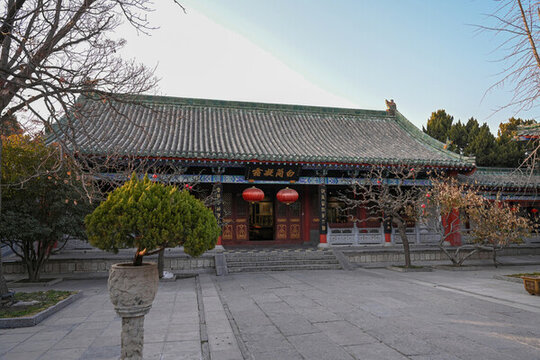 中國開封包公祠包公湖景區(qū)建筑