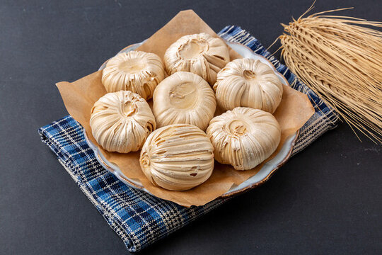 傳統(tǒng)名點春節(jié)祭灶糖瓜黏