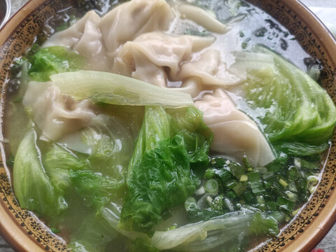清湯抄手
