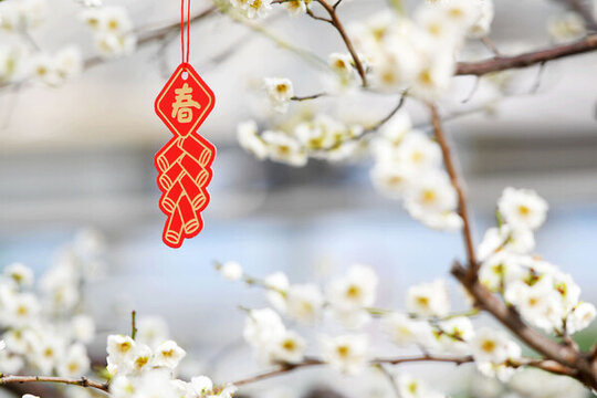 梅花喜慶吊墜
