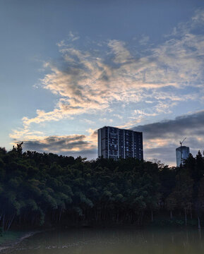 清晨朝霞