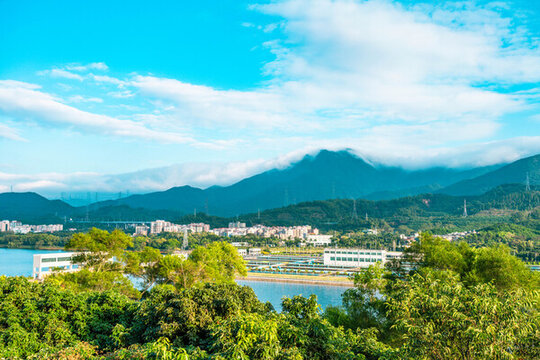 水庫周邊城市建筑