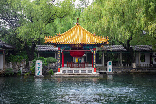 山東濟南趵突泉