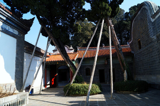 云南昭通龍氏家祠