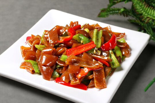 尖椒炒肉皮