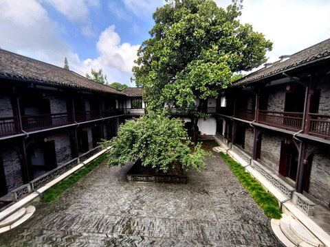 揚(yáng)州何園庭院