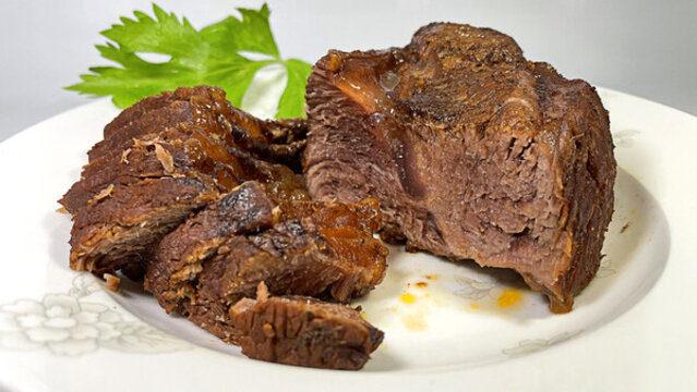 鹵牛肉