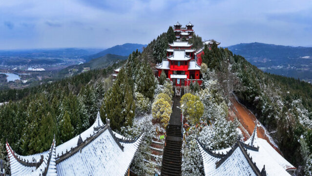 七曲山道觀