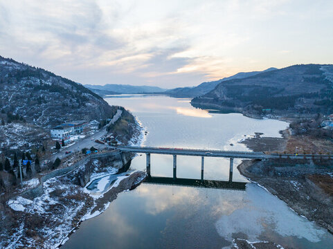 濟(jì)南錦繡川水庫晚霞