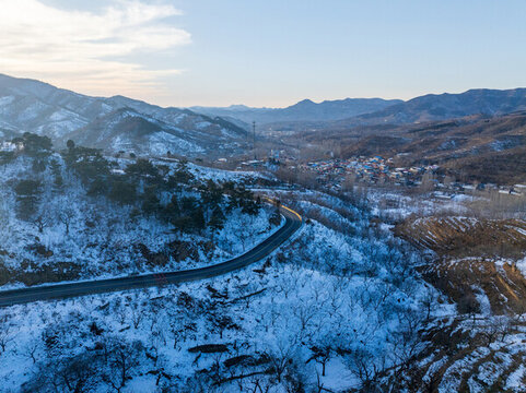 濟(jì)南七星臺(tái)盤山公路