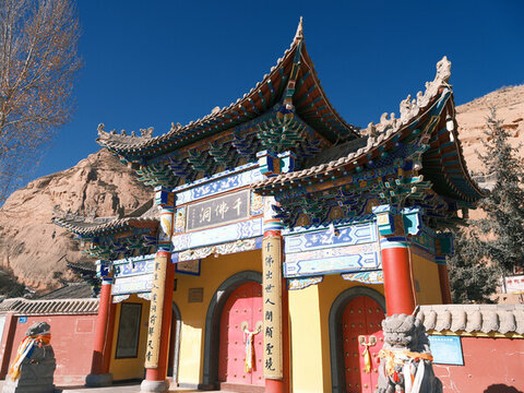 馬蹄寺千佛洞