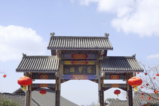成都洛帶古鎮(zhèn)景區(qū)上場口牌坊