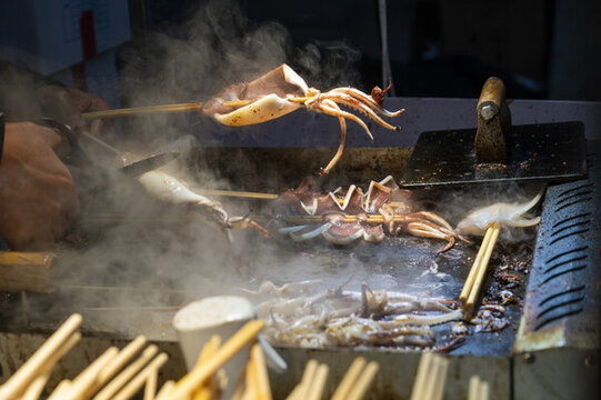 鐵板有魷魚(yú)