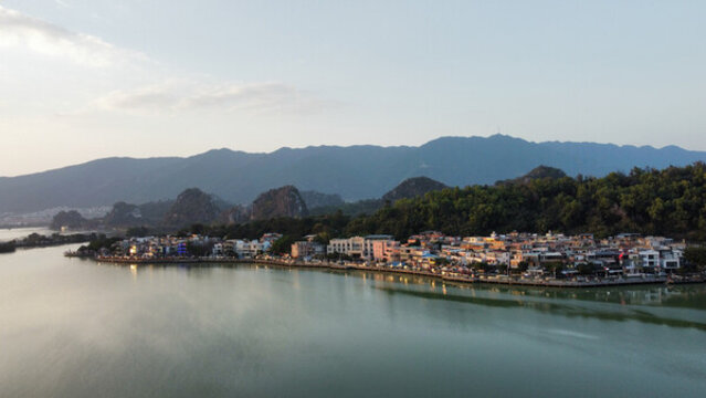 肇慶巖前村