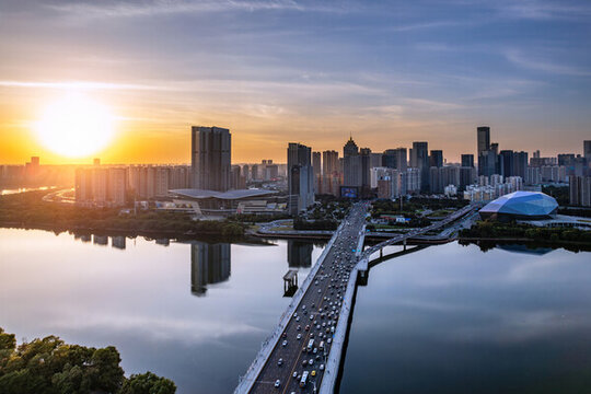 夕陽下的中國遼寧沈陽渾河風(fēng)景