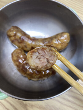 肉腸