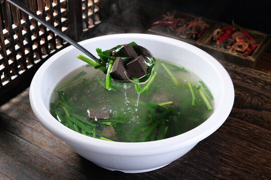 韭菜血旺湯