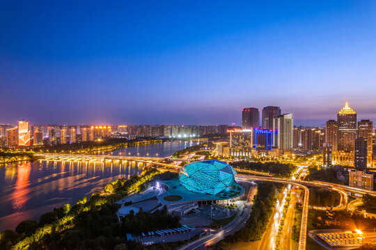 中國遼寧沈陽歌劇院城市建筑夜景