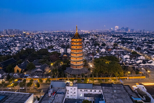 航拍蘇州北寺塔城市夜景
