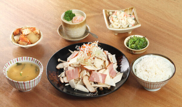什錦蘑菇定食