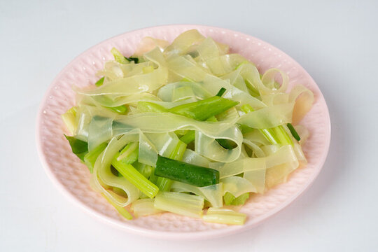 芹菜粉皮