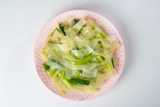芹菜粉皮