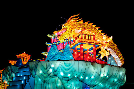 沈陽(yáng)方城燈會(huì)紫氣東來(lái)