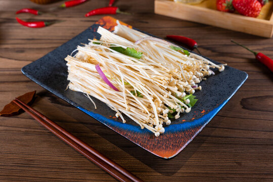 腌制金針菇