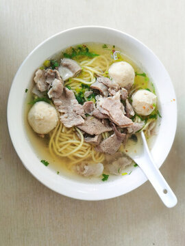 豬肉丸面
