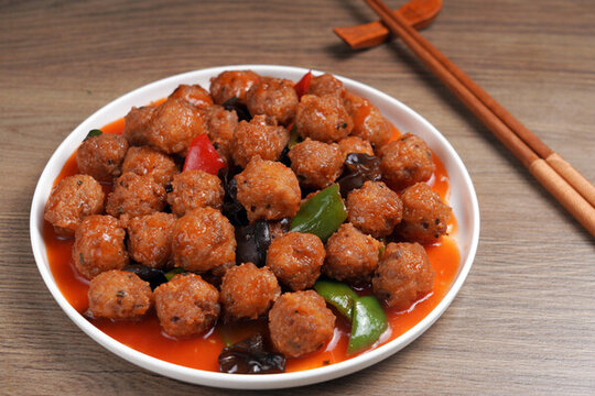 紅燒丸子肉圓子
