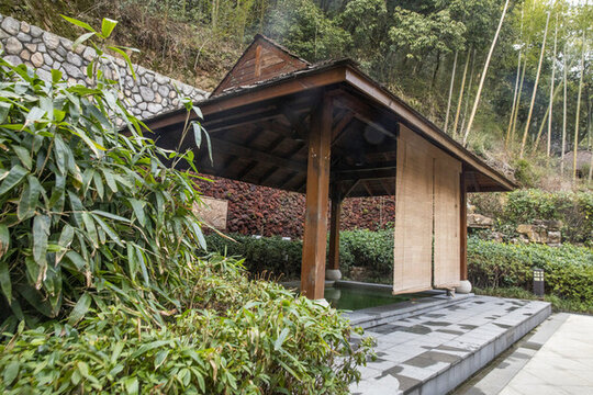 艾草溫泉
