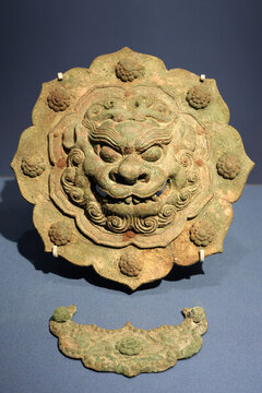 獸面形銅鋪首