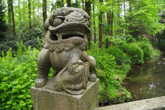 石雕獅子